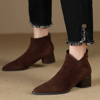 НОВЫЕ осенние женские ботинки с острым носком и на массивном каблуке Женская обувь из овечьей замши в лаконичном стиле Ботильоны botas femininas